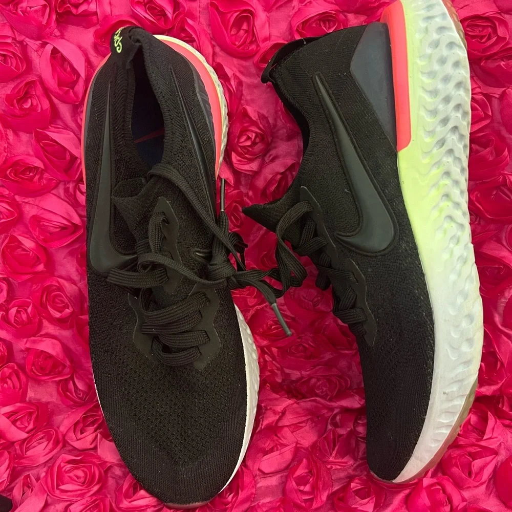 Nike mens Running Shoes